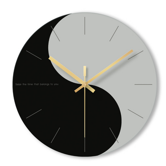 Round Wall Clock with Silent Mechanism and Glass Face