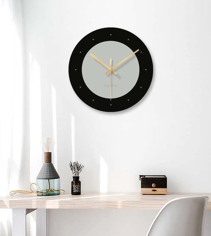 Round Wall Clock with Silent Mechanism and Glass Face